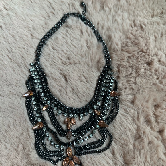 Statement necklace - Picture 2 of 3